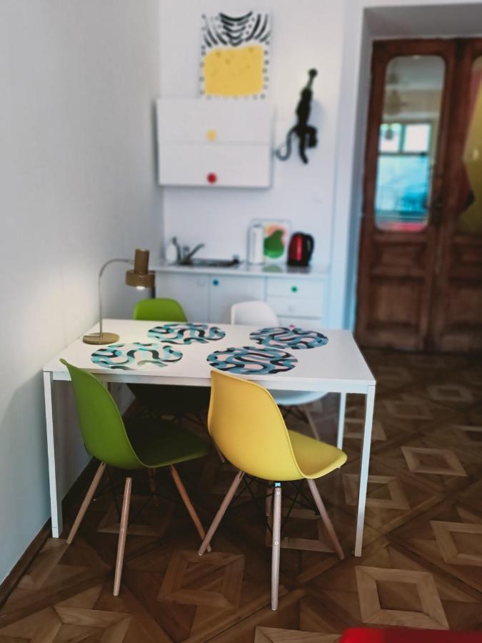 View To The Cracow Basic Apartment Krakow Luaran gambar