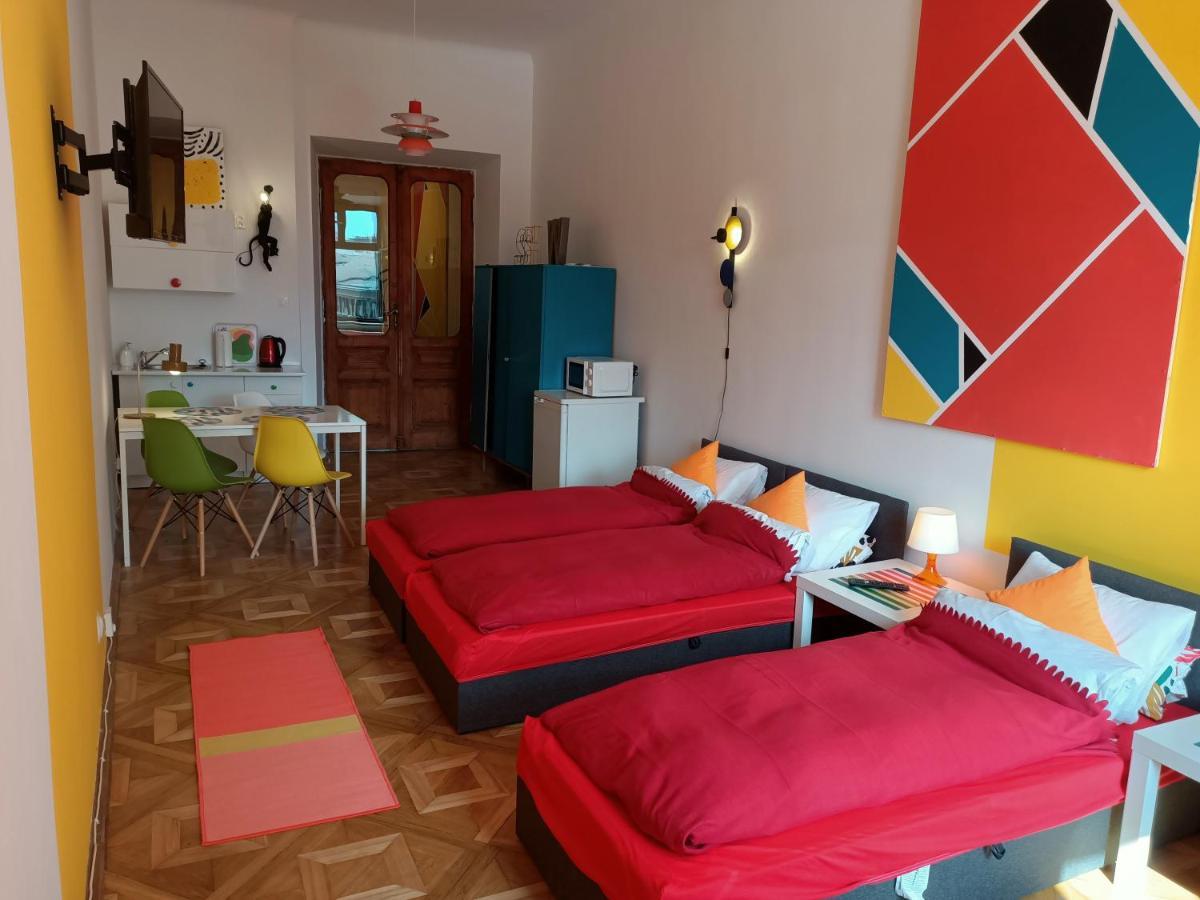 View To The Cracow Basic Apartment Krakow Luaran gambar