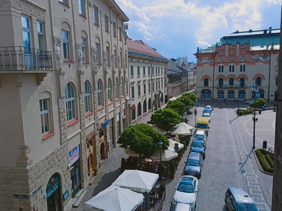 View To The Cracow Basic Apartment Krakow Luaran gambar