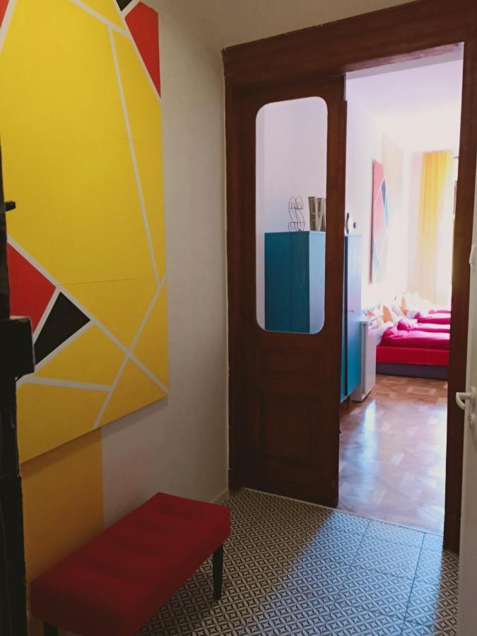 View To The Cracow Basic Apartment Krakow Luaran gambar