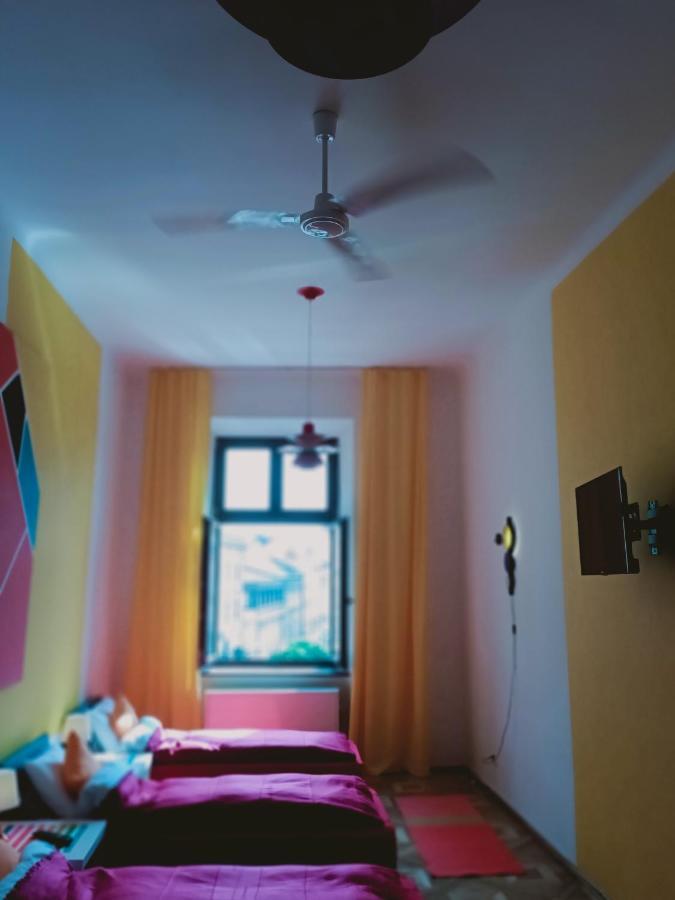 View To The Cracow Basic Apartment Krakow Luaran gambar