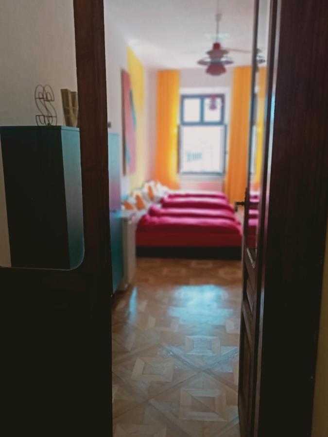 View To The Cracow Basic Apartment Krakow Luaran gambar
