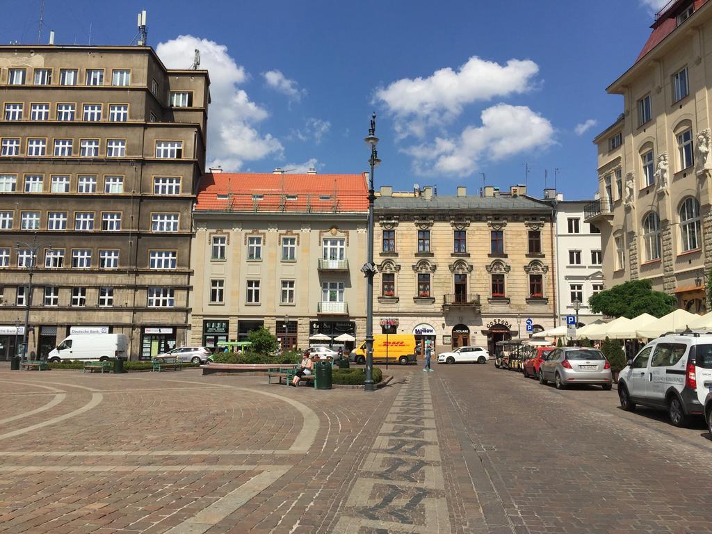 View To The Cracow Basic Apartment Krakow Luaran gambar